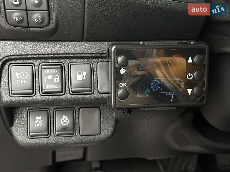 Хэтчбек Nissan Leaf 2013 в Одессе фото 11 Хэтчбек Nissan Leaf 2013 в Одессе