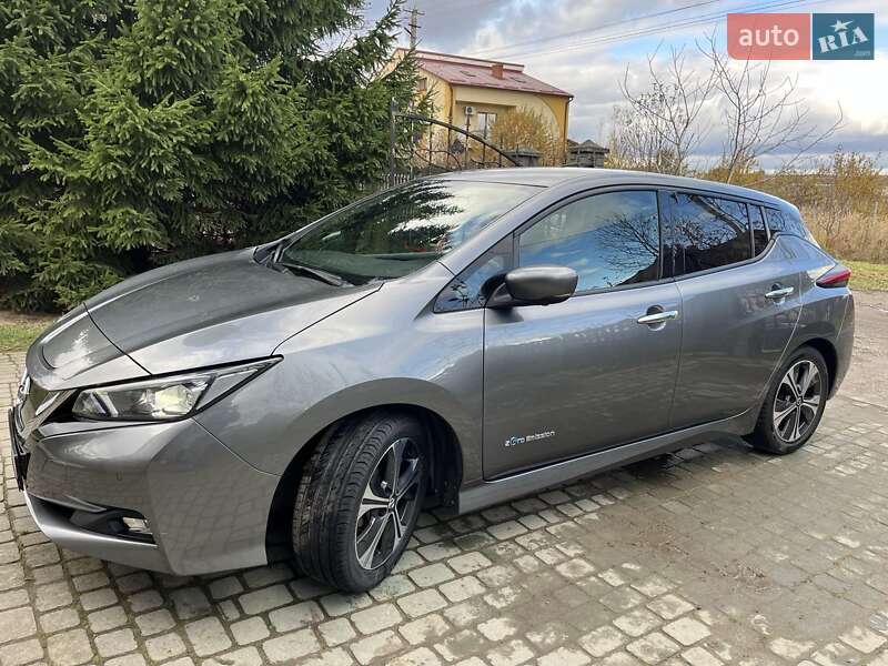 Хэтчбек Nissan Leaf 2018 в Львове