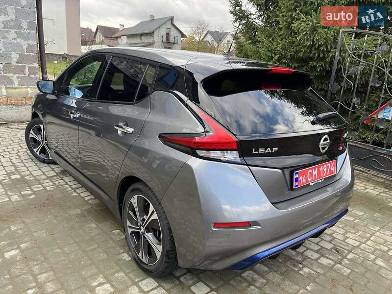 Хэтчбек Nissan Leaf 2018 в Львове