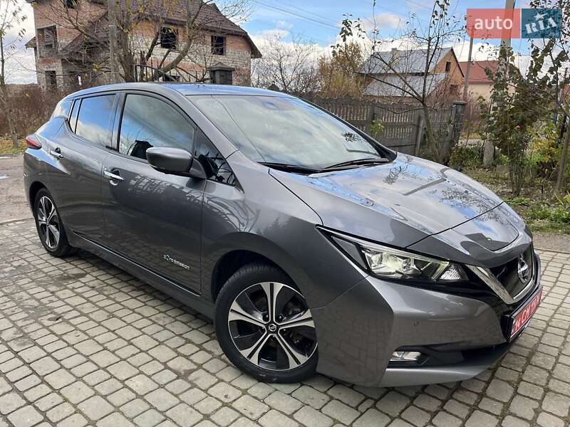 Хэтчбек Nissan Leaf 2018 в Львове