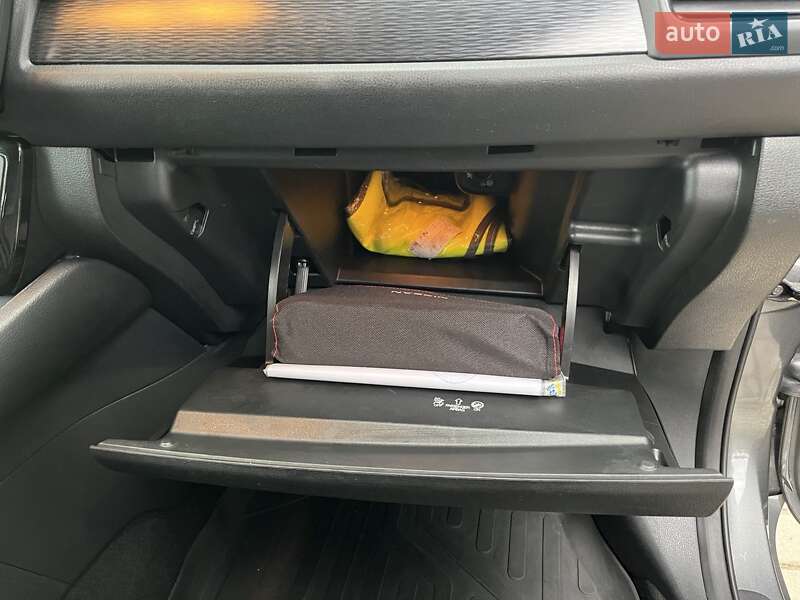 Хэтчбек Nissan Leaf 2018 в Львове