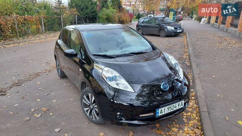 Хэтчбек Nissan Leaf 2017 в Киеве