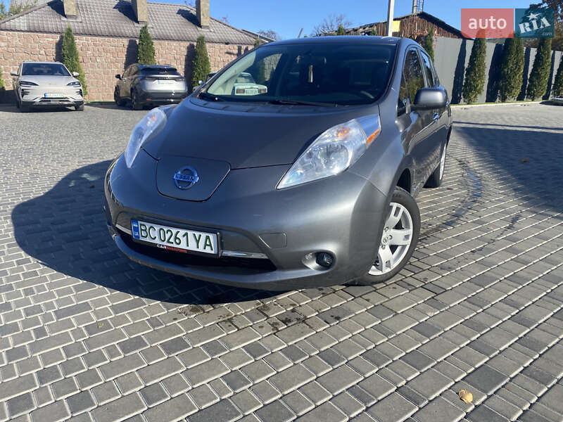 Хэтчбек Nissan Leaf 2015 в Кропивницком фото 2 Хэтчбек Nissan Leaf 2015 в Кропивницком