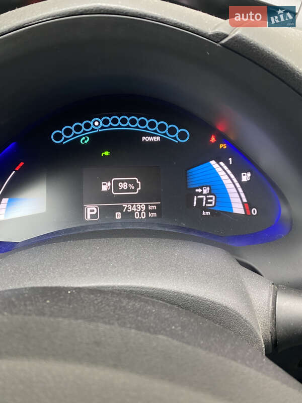 Хэтчбек Nissan Leaf 2015 в Кропивницком фото 12 Хэтчбек Nissan Leaf 2015 в Кропивницком