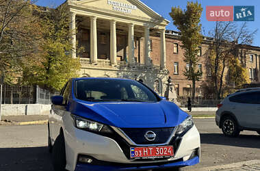 Хэтчбек Nissan Leaf 2018 в Николаеве