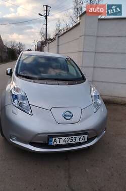 Хетчбек Nissan Leaf 2013 в Івано-Франківську