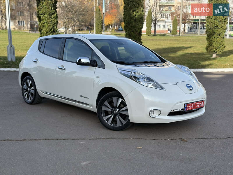 Хэтчбек Nissan Leaf 2014 в Ровно фото Хэтчбек Nissan Leaf 2014 в Ровно