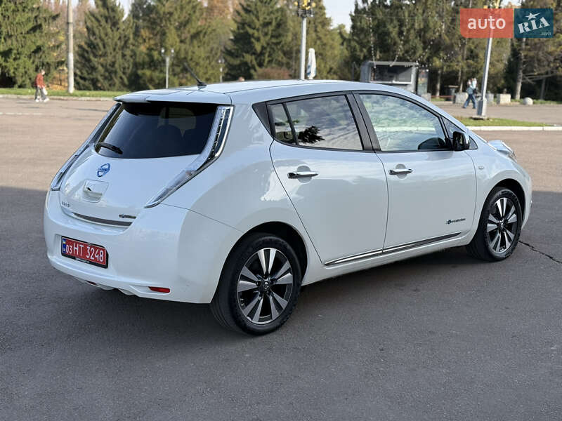 Хэтчбек Nissan Leaf 2014 в Ровно фото 5 Хэтчбек Nissan Leaf 2014 в Ровно