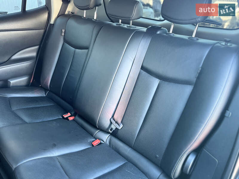 Хетчбек Nissan Leaf 2015 в Володимирі