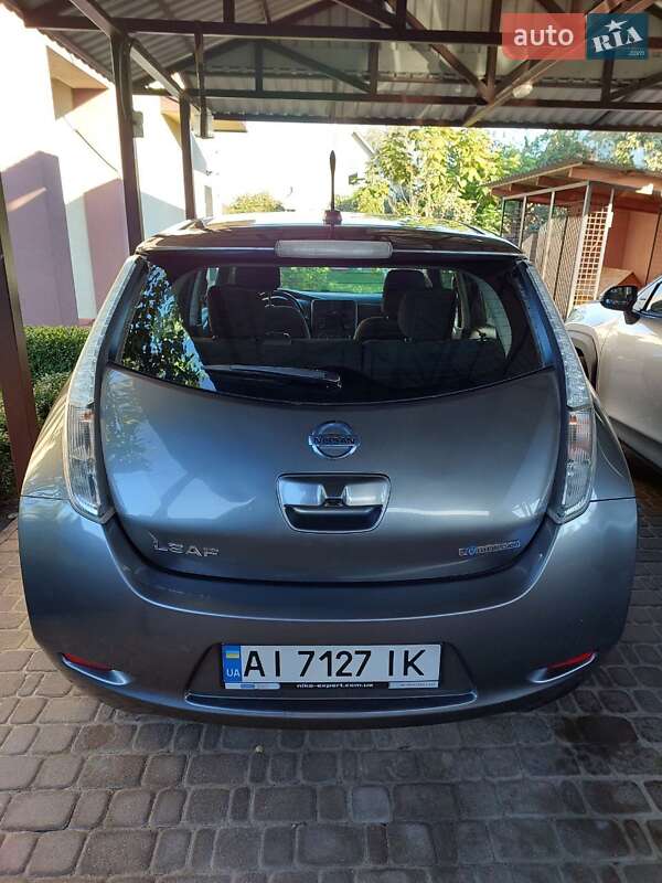 Хэтчбек Nissan Leaf 2014 в Киеве фото 6 Хэтчбек Nissan Leaf 2014 в Киеве