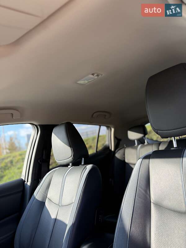 Хэтчбек Nissan Leaf 2019 в Львове