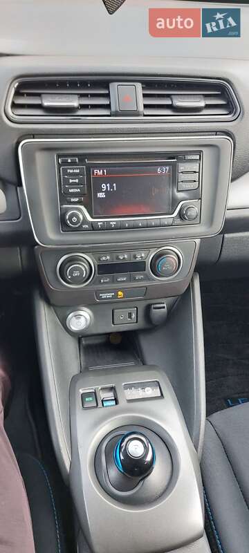 Хэтчбек Nissan Leaf 2019 в Львове