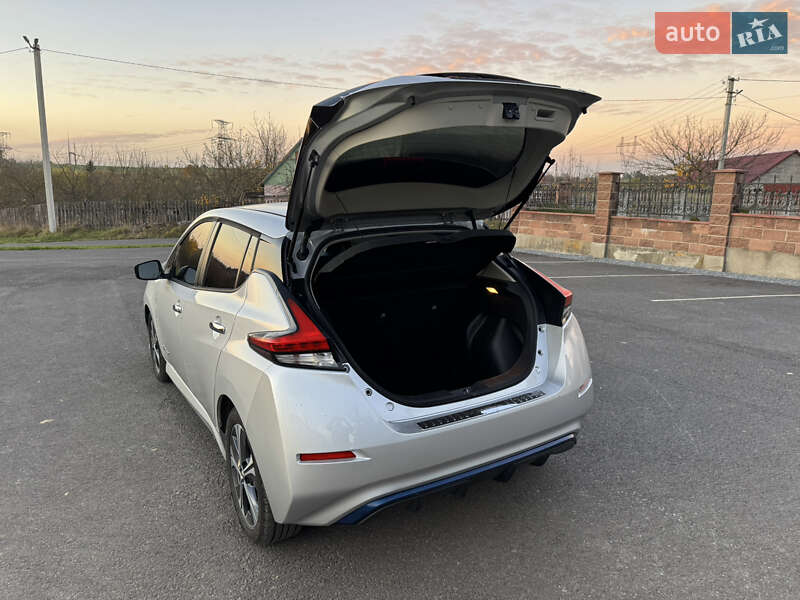 Хэтчбек Nissan Leaf 2018 в Ровно фото 31 Хэтчбек Nissan Leaf 2018 в Ровно
