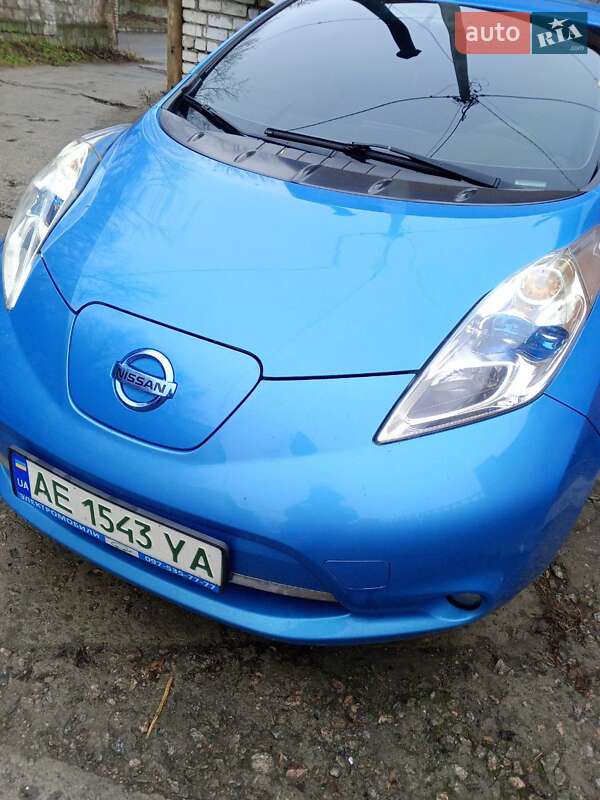 Хэтчбек Nissan Leaf 2013 в Днепре фото 2 Хэтчбек Nissan Leaf 2013 в Днепре