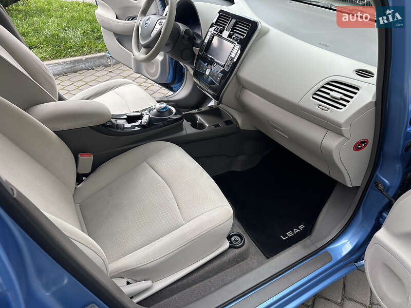 Хэтчбек Nissan Leaf 2012 в Луцке фото 16 Хэтчбек Nissan Leaf 2012 в Луцке