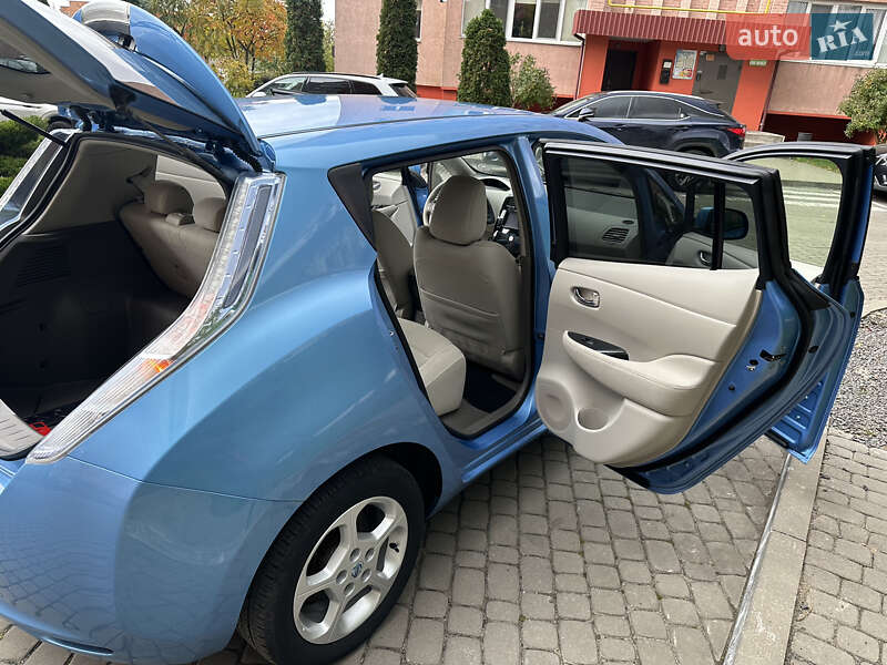 Хэтчбек Nissan Leaf 2012 в Луцке фото 20 Хэтчбек Nissan Leaf 2012 в Луцке