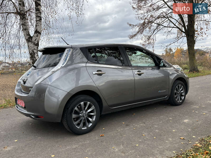 Хэтчбек Nissan Leaf 2014 в Владимире