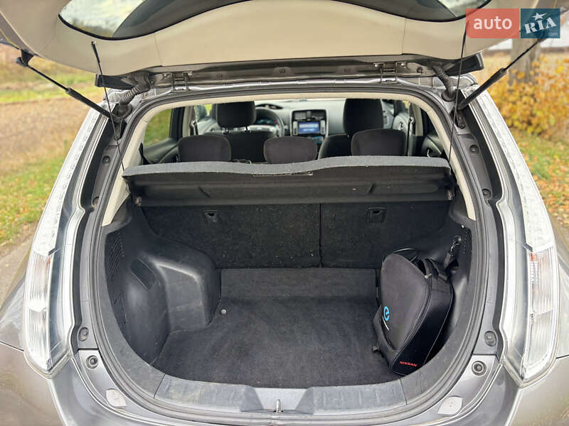 Хэтчбек Nissan Leaf 2014 в Владимире