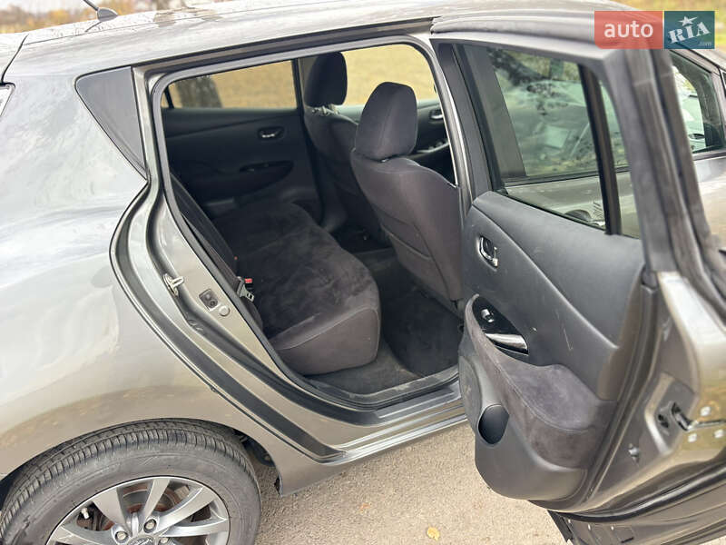 Хэтчбек Nissan Leaf 2014 в Владимире