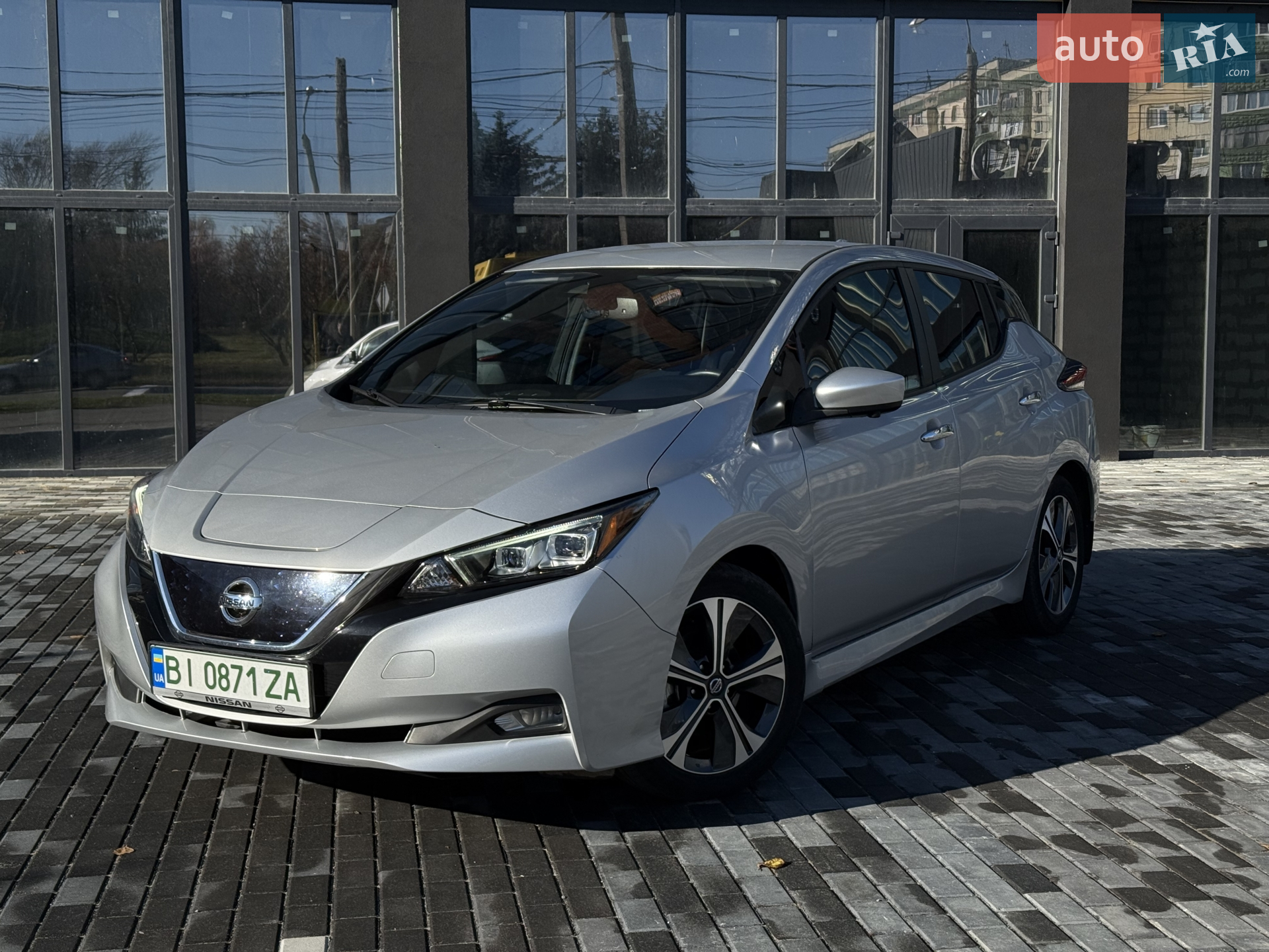 2020 Nissan Leaf - мініатюра 2