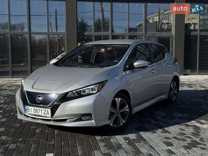 Хетчбек Nissan Leaf 2020 в Полтаві