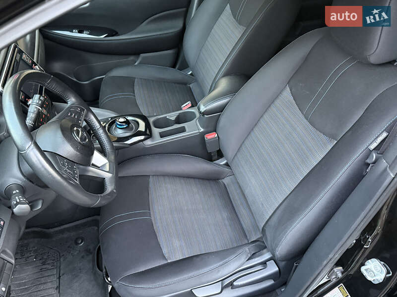 Хэтчбек Nissan Leaf 2018 в Черновцах