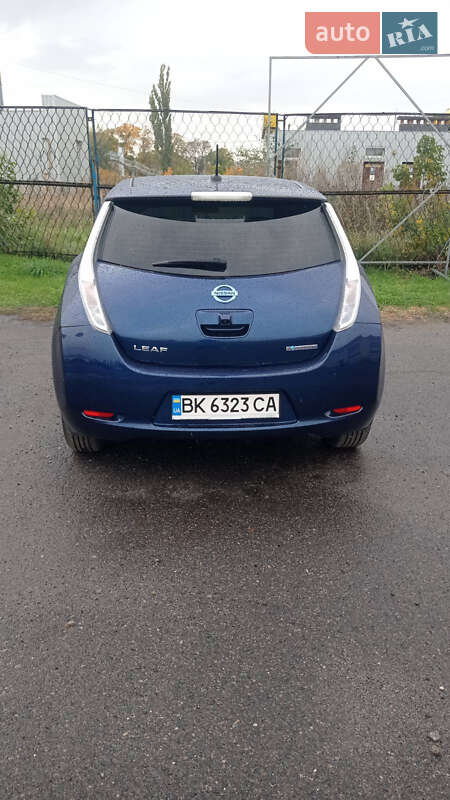 Хэтчбек Nissan Leaf 2017 в Полтаве