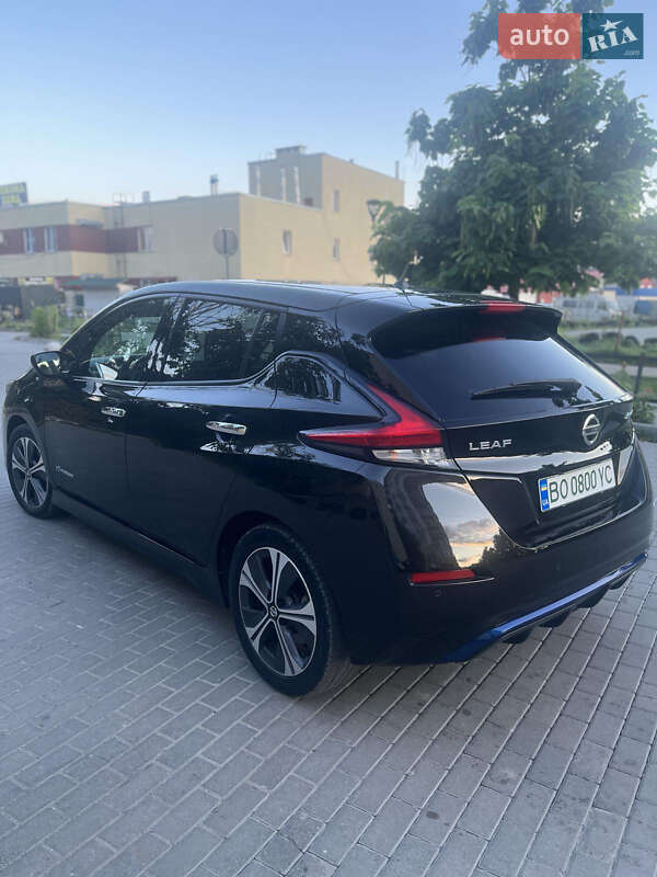 Хетчбек Nissan Leaf 2019 в Тернополі