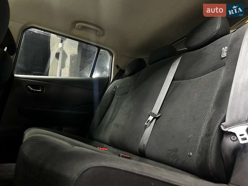 Хэтчбек Nissan Leaf 2014 в Черновцах