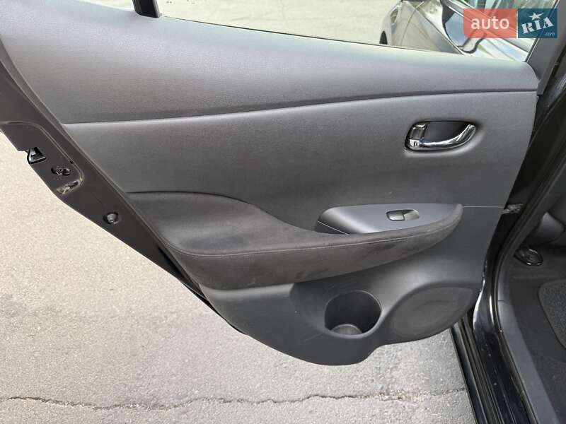 Хэтчбек Nissan Leaf 2014 в Одессе фото 14 Хэтчбек Nissan Leaf 2014 в Одессе