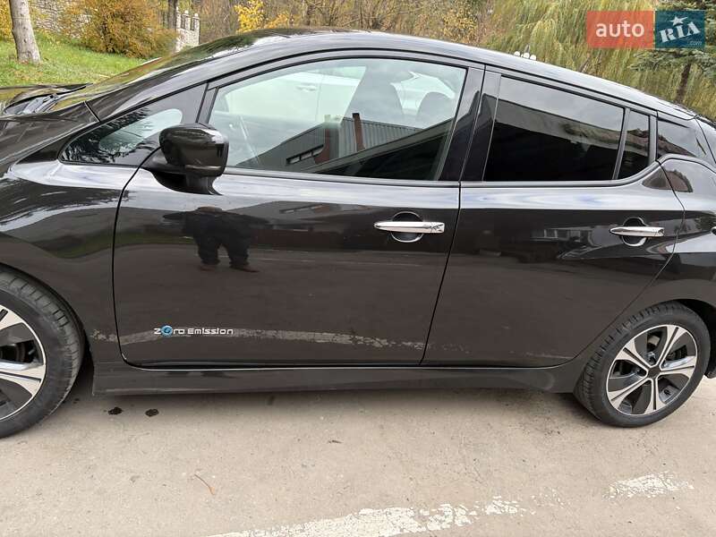 Хетчбек Nissan Leaf 2018 в Тернополі