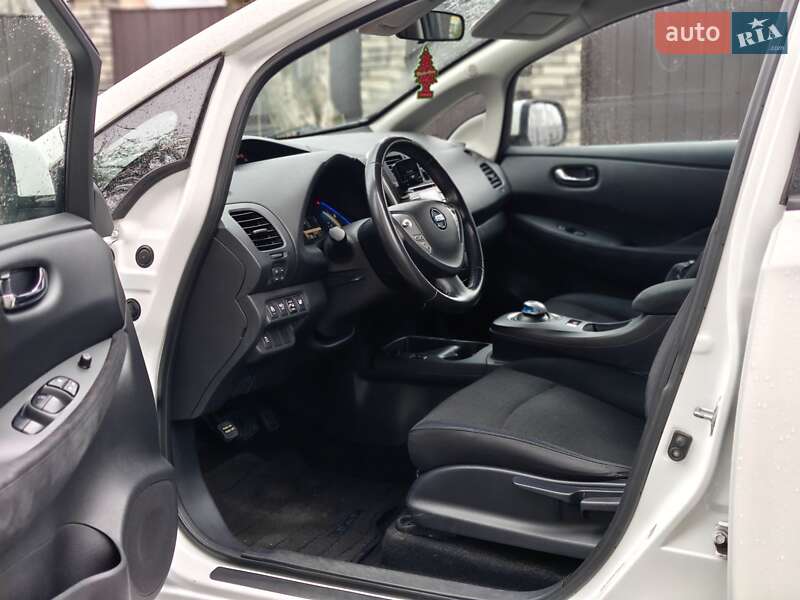 Хэтчбек Nissan Leaf 2014 в Ивано-Франковске фото 15 Хэтчбек Nissan Leaf 2014 в Ивано-Франковске
