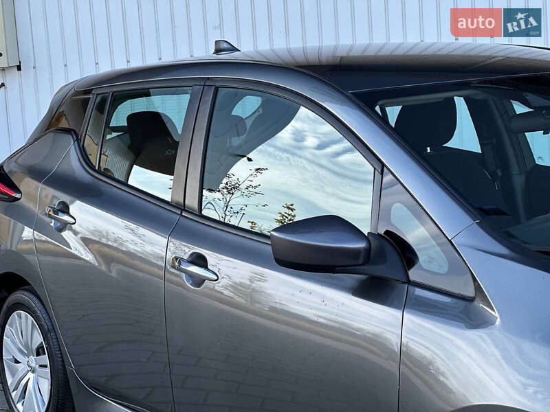 Хэтчбек Nissan Leaf 2020 в Ровно