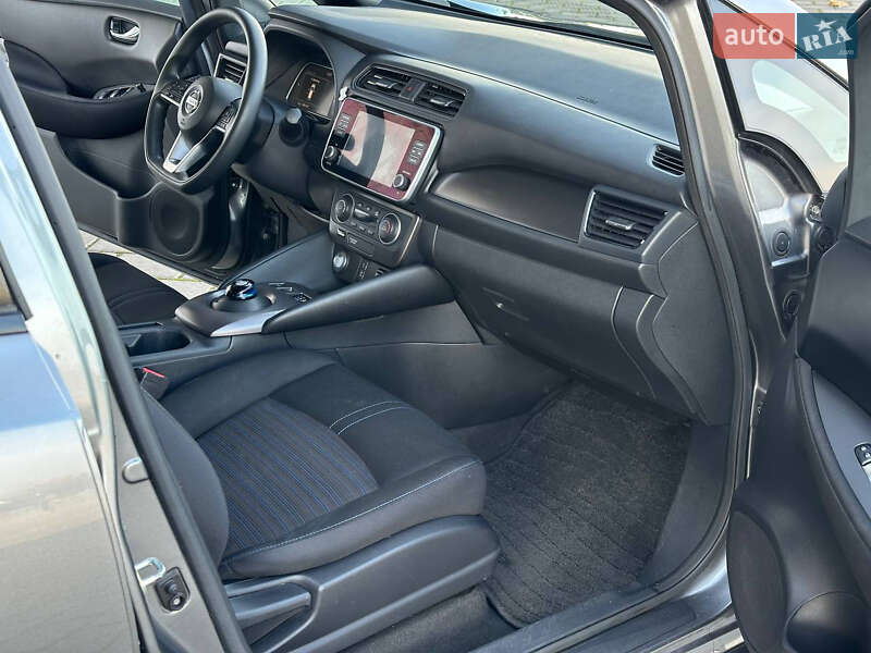 Хэтчбек Nissan Leaf 2020 в Ровно