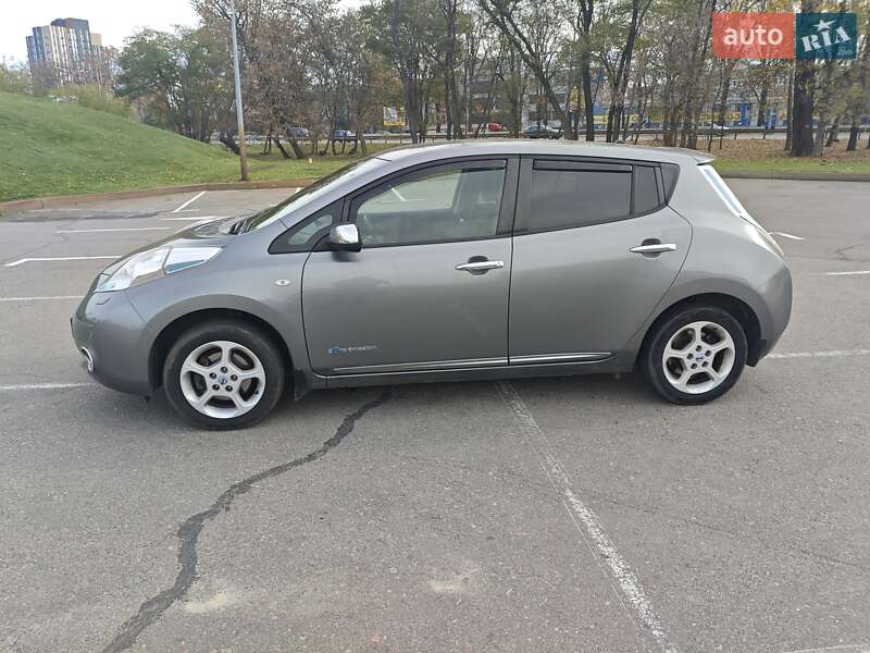 Хэтчбек Nissan Leaf 2013 в Киеве фото 4 Хэтчбек Nissan Leaf 2013 в Киеве