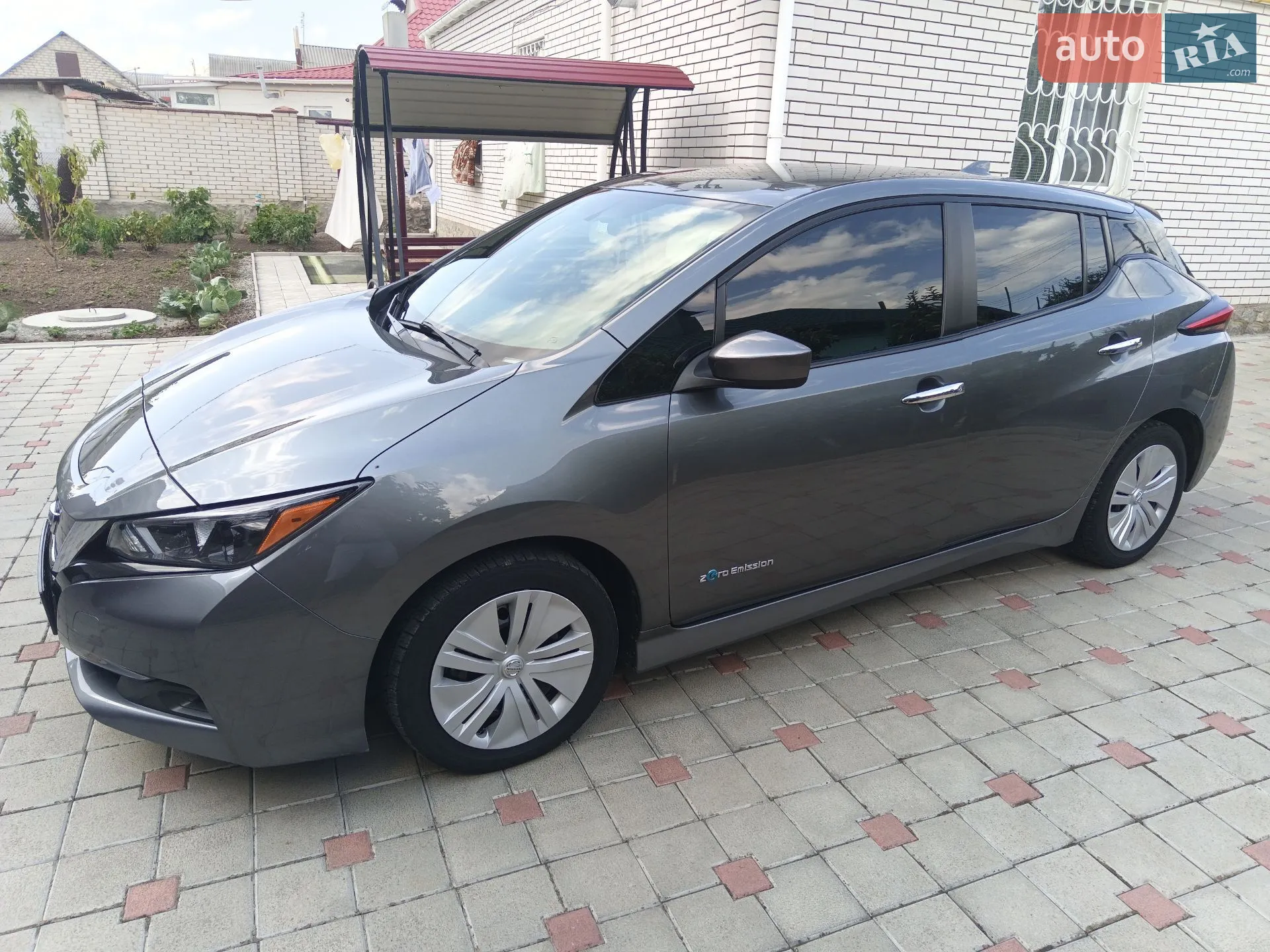 2017 Nissan Leaf - мініатюра 8