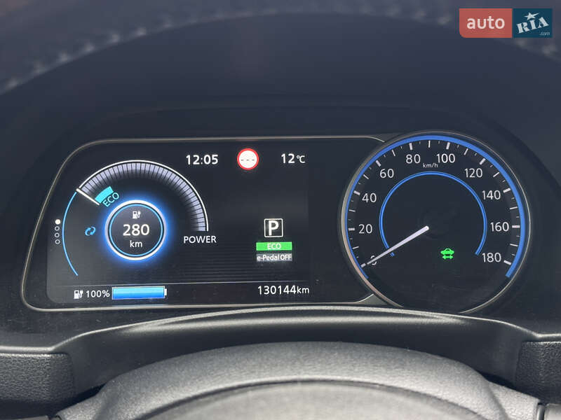 Хэтчбек Nissan Leaf 2018 в Дрогобыче