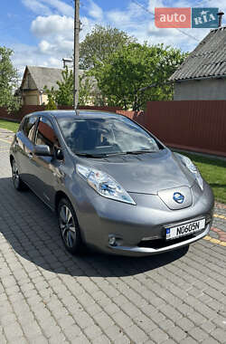 Хэтчбек Nissan Leaf 2013 в Владимире