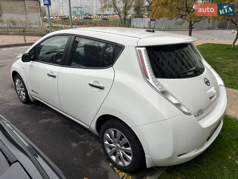 Хэтчбек Nissan Leaf 2015 в Киеве фото 7 Хэтчбек Nissan Leaf 2015 в Киеве