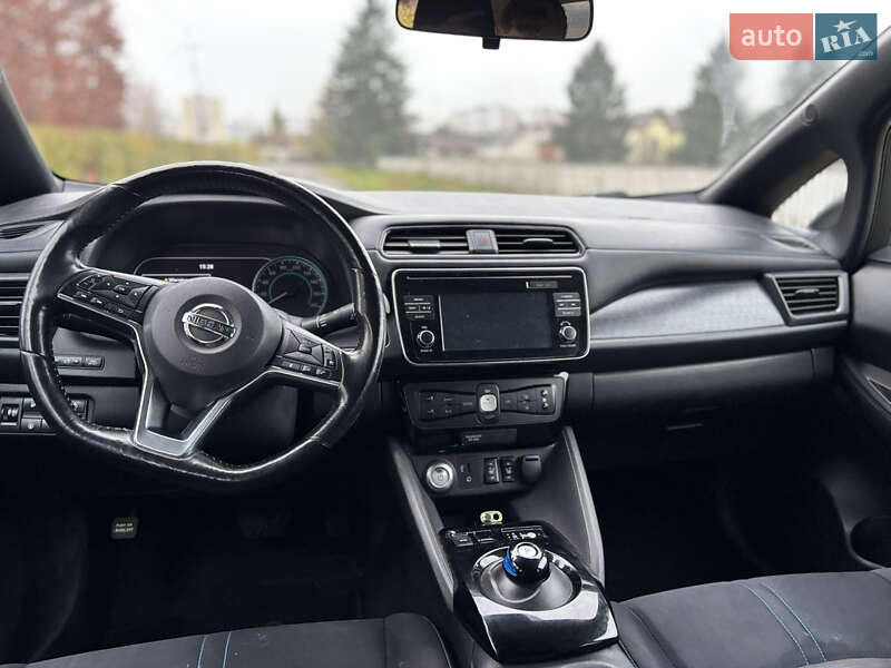 Хэтчбек Nissan Leaf 2018 в Житомире фото 8 Хэтчбек Nissan Leaf 2018 в Житомире