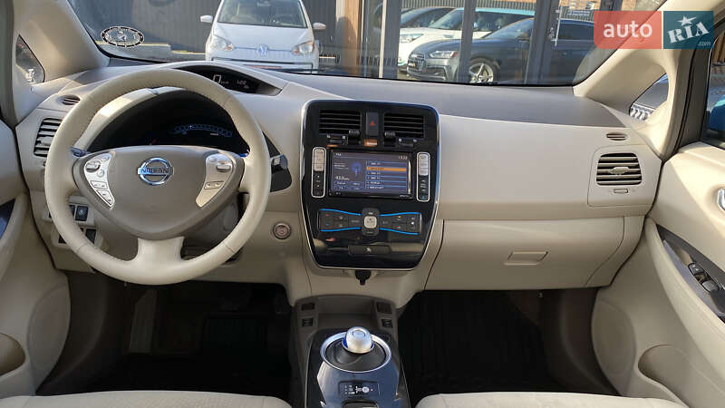 Хэтчбек Nissan Leaf 2011 в Луцке фото 27 Хэтчбек Nissan Leaf 2011 в Луцке