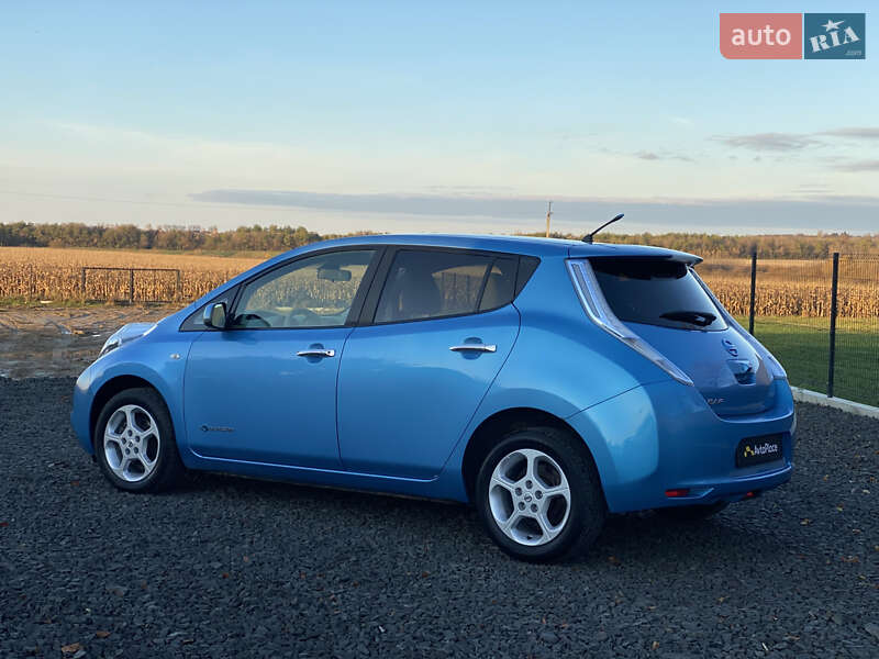 Хэтчбек Nissan Leaf 2011 в Луцке фото 63 Хэтчбек Nissan Leaf 2011 в Луцке