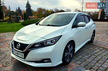 Хэтчбек Nissan Leaf 2020 в Кременчуге
