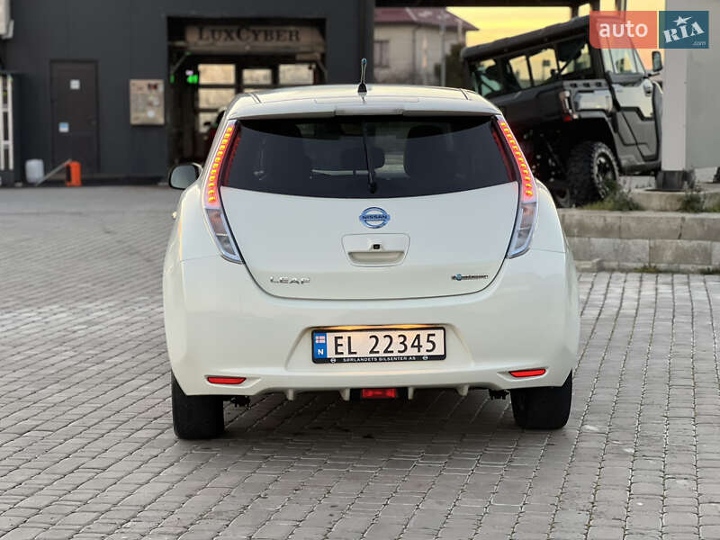 Хетчбек Nissan Leaf 2012 в Львові