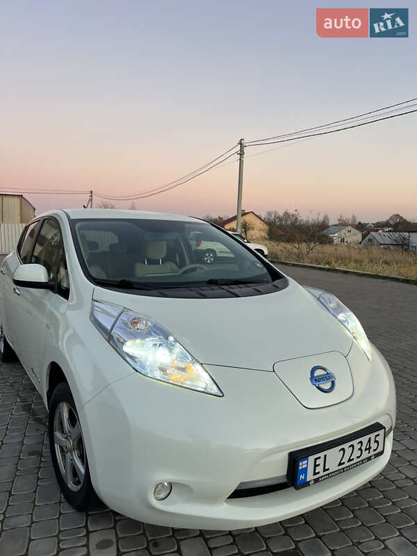 Хетчбек Nissan Leaf 2012 в Львові