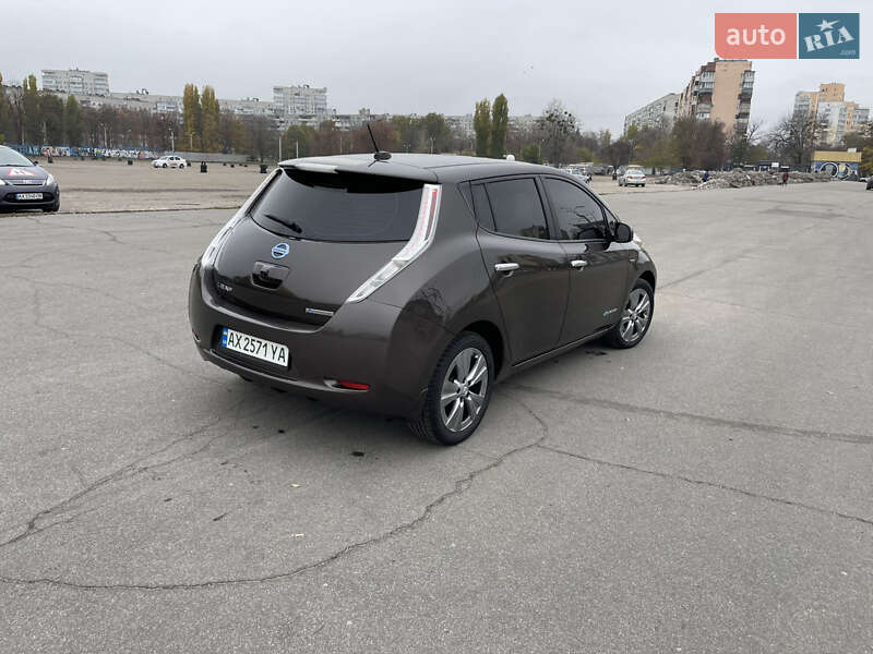 Хэтчбек Nissan Leaf 2015 в Харькове