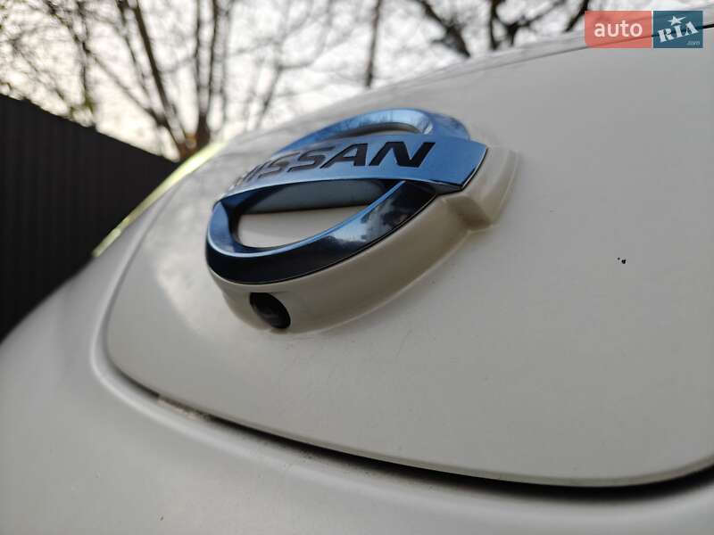 Хэтчбек Nissan Leaf 2013 в Ивано-Франковске