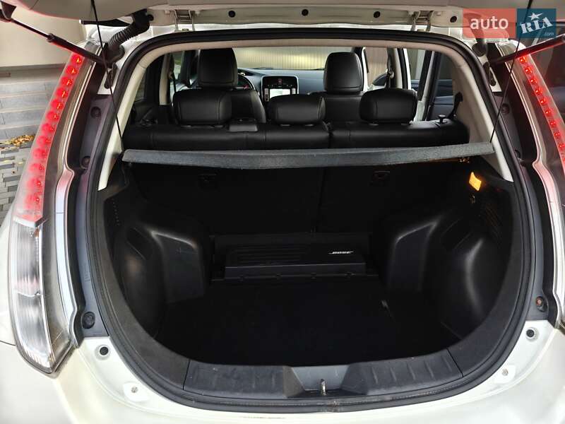 Хэтчбек Nissan Leaf 2013 в Ивано-Франковске