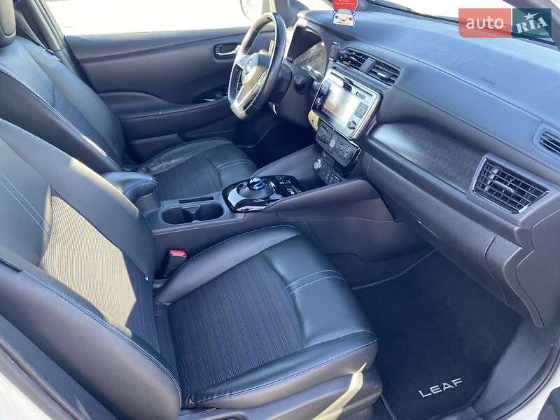 Хетчбек Nissan Leaf 2018 в Львові