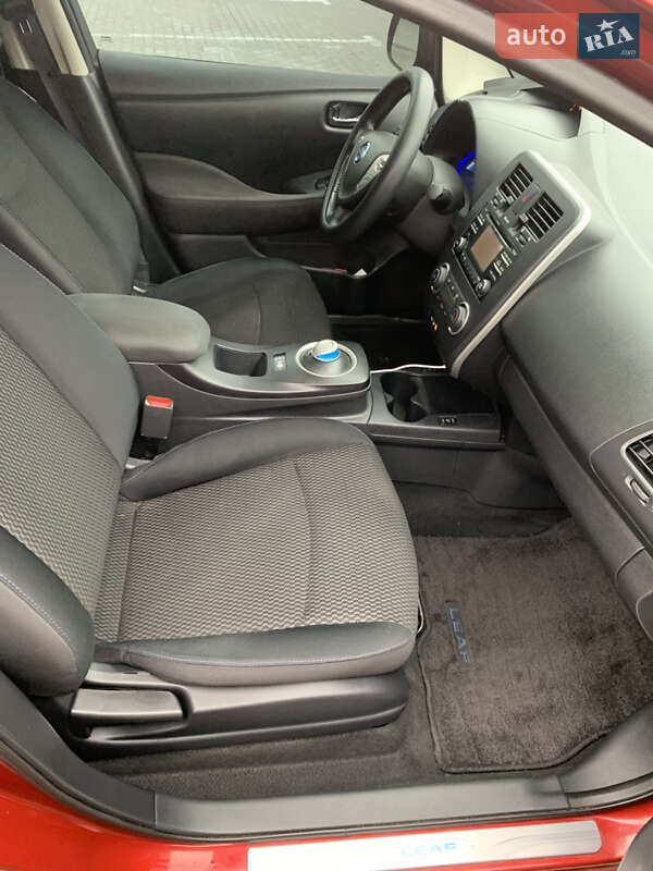 Хэтчбек Nissan Leaf 2014 в Днепре фото 30 Хэтчбек Nissan Leaf 2014 в Днепре